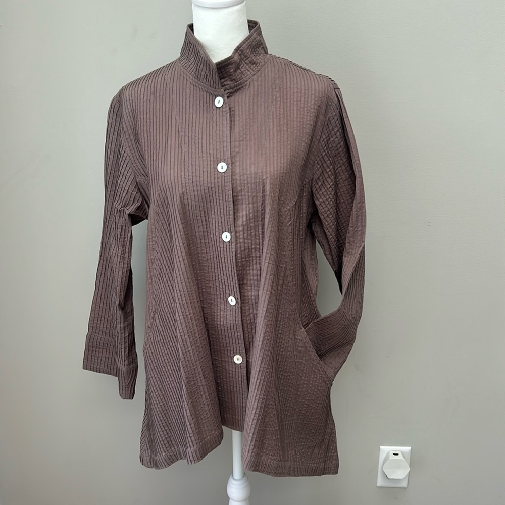 Cocao colored pintuck top